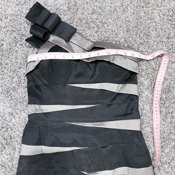 Cache Dress - Picture 7 of 14